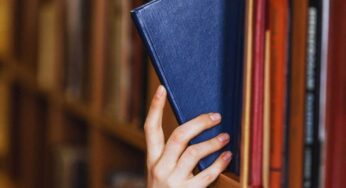 Le biblioteche di quartiere tornano più popolari che mai: ecco le ragioni del loro successo