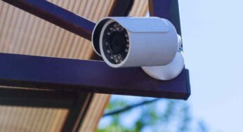 Le telecamere li hanno beccati sul fatto: il loro gesto ha fatto infuriare tutta la città