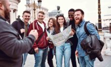 Turisti cosa accade nelle città